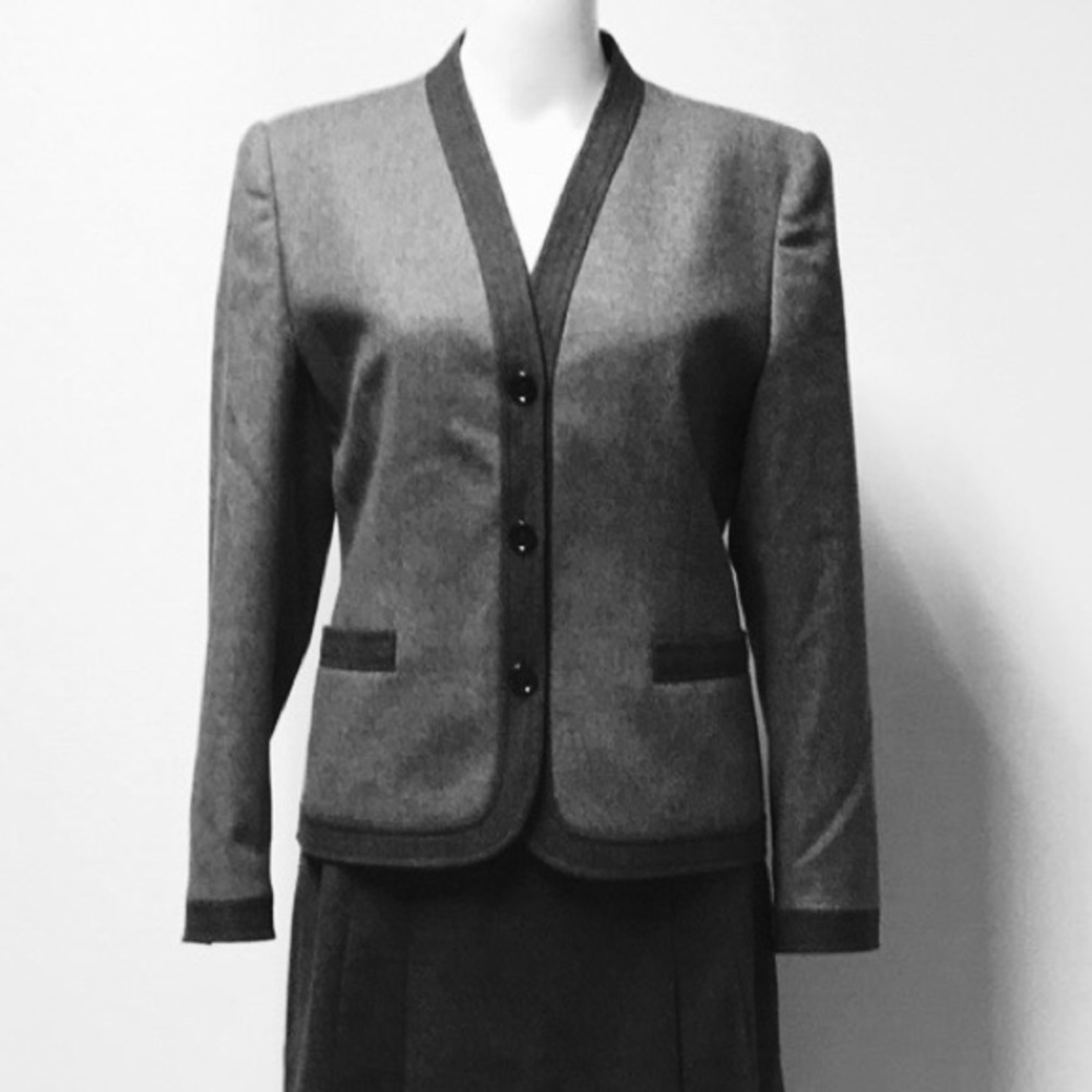NWOT GIVENCHY Wool Two-Piece Skirt Suit - Picture 3 of 9